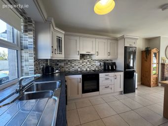 12 Cuirt Naomh Mhuire, Louth, Louth, Co. Louth - Image 5