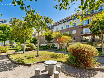 Apt 100, Hampton Square, D07 X28Y, Dublin 7