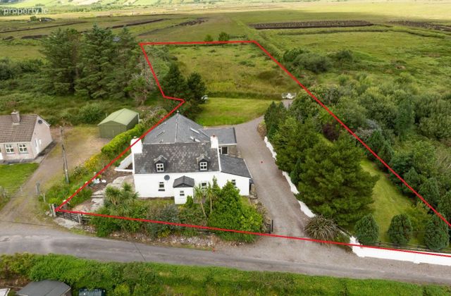 Inchiboy, Mastergeehy, Mastergreehy, Co. Kerry - Click to view photos