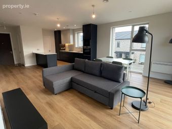 Apartment 22, The Pines, Beckett Woods, Foxrock, Dublin 18 - Image 2