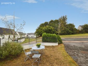 124 Butlers View, Ballinglanna, Glanmire, Co. Cork - Image 2