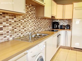 Luxury Two Bed Apartment, Semple Mill, Parkavara, Galway City Centre, Co. Galway - Image 4