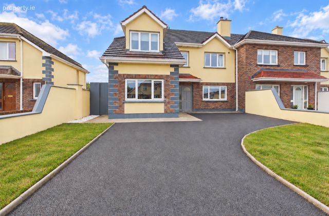 23 Abbeyfield, Ballaghaderreen, Co. Roscommon, Ballaghaderreen, Co. Roscommon - Click to view photos