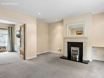 37 Pine Valley Park, Rathfarnham, Dublin 16 - Image 4