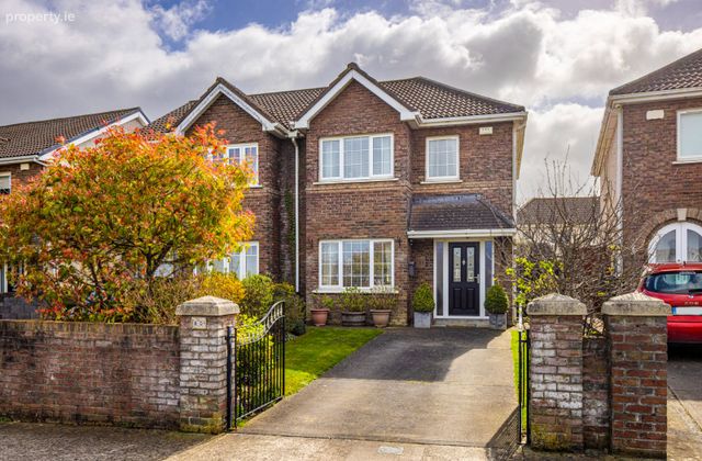 80 Bunbury Gate Crescent, Swords, Co. Dublin - Click to view photos