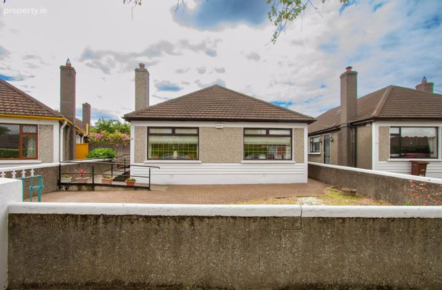 15 Dangan Park, Dublin 12, Kimmage, Dublin 12 - Click to view photos