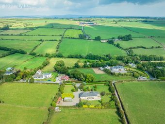 Hillview Farm, Barnaviddane, Inch, Co. Cork - Image 4