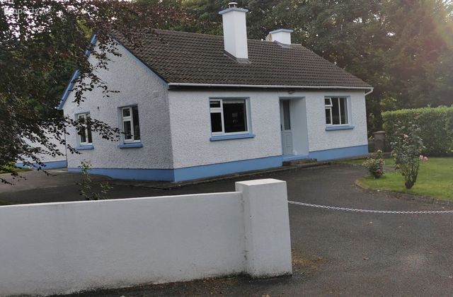 1, Gort, Co. Galway - Click to view photos
