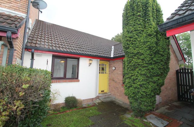 104 The Willows, Abberley, Killiney, Co. Dublin - Click to view photos