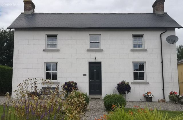 The Teacher's House, Coolboy, Tinahely, Co. Wicklow - Click to view photos