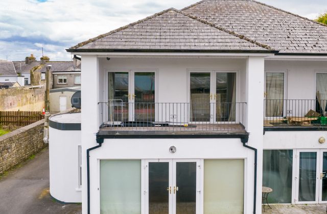 2 Raftery's Yard, Main Street, Castlerea, Co Roscommon, Castlerea, Co. Roscommon - Click to view photos