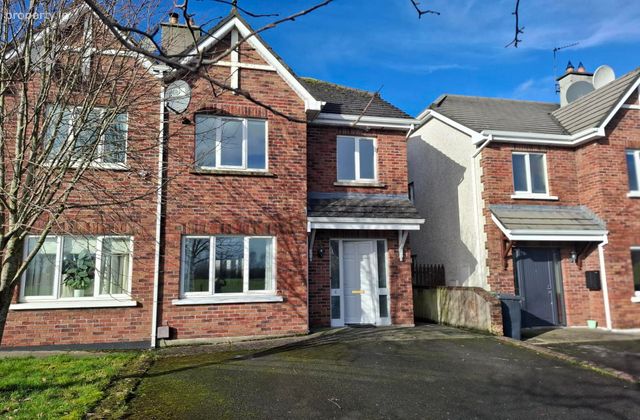 6 Chancery Park Way, Chancery Park, Tullamore, Co Offaly, Tullamore, Co. Offaly - Click to view photos
