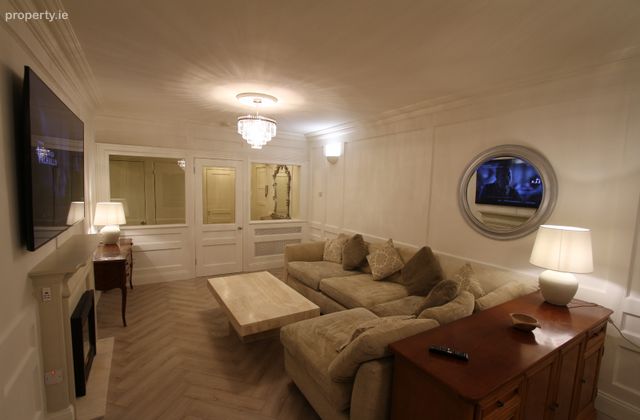 Apartment 12, Renoir, St James's Court, Serpentine, Ballsbridge, Dublin 4 - Click to view photos