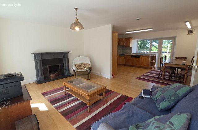 Main St, Kilkelly, Aghadiffin, Co. Mayo - Click to view photos