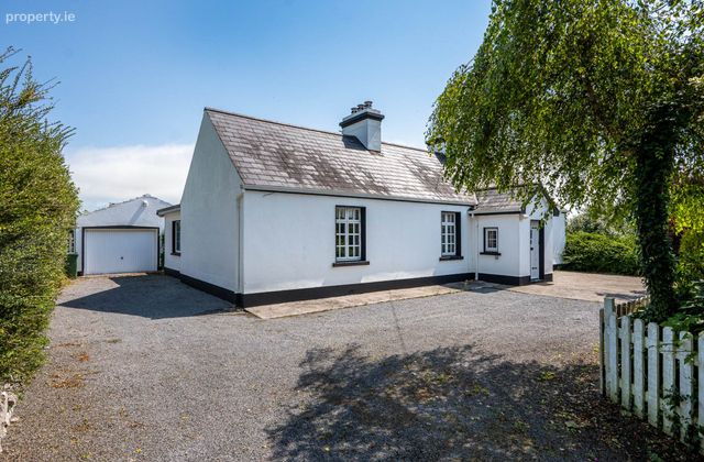 Killosheheen, Kilmaine Road, Ballinrobe, Co. Mayo, Ballinrobe, Co. Mayo - Click to view photos