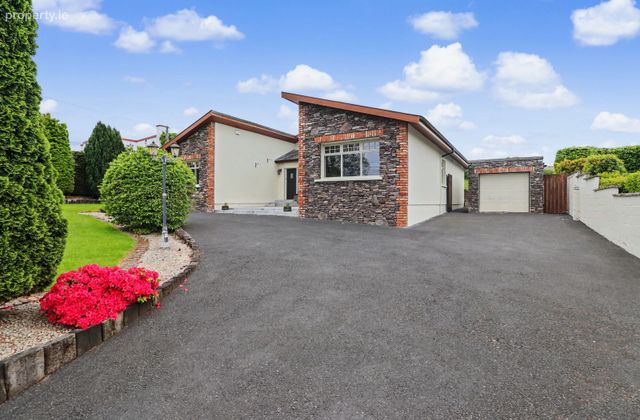 Ard &Aacute;lainn, Monaleen Road, Castletroy, Co. Limerick - Click to view photos