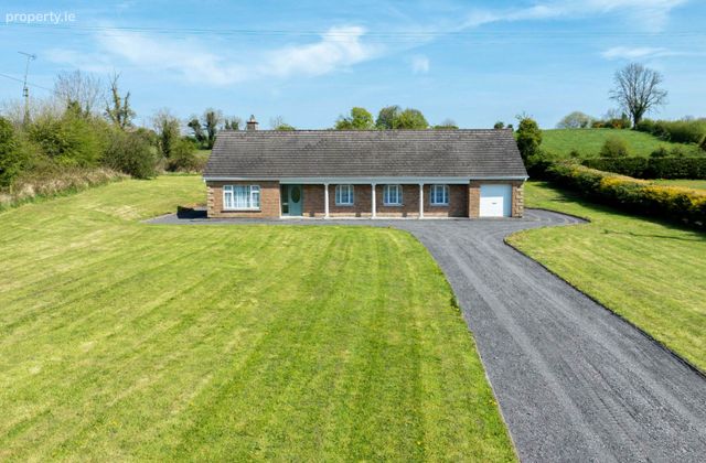 Blackbull, Crosskeys, Co. Cavan, Cross Keys, Co. Cavan - Click to view photos
