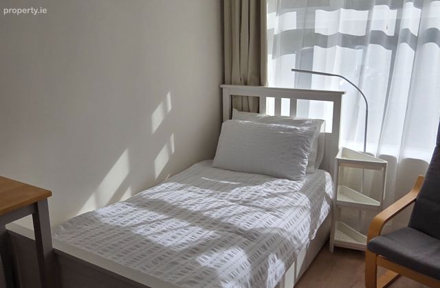 Stocking Avenue, Ballycullen, Dublin 16 - Click to view photos