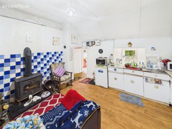 Country Cottage, Blakefield, Toomevara, Nenagh, Co. Tipperary, Templemore, Co. Tipperary - Image 4