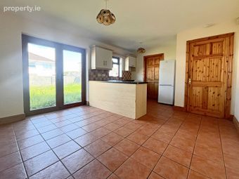27 Cruach&aacute;n View, Kilmacthomas, Kilmacthomas, Co. Waterford - Image 4