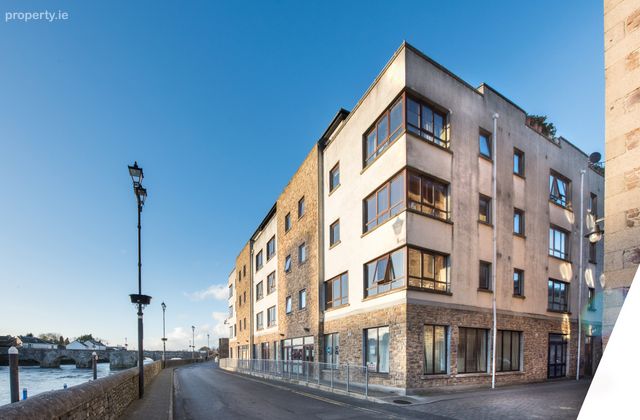 Apartment 5, Knocknagow, Carrick-on-Suir, Co. Tipperary - Click to view photos