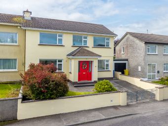 10 Castlecourt, Ballina, Ballina, Co. Mayo - Image 3