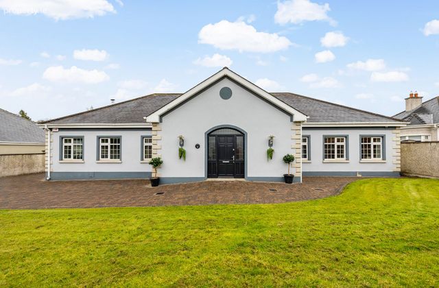 9 Moynalvy Manor, Moynalvy, Summerhill, Moynalvey, Co. Meath - Click to view photos