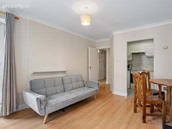 Apartment 51, Newmarket Square, Christchurch, Dublin 8 - Image 4