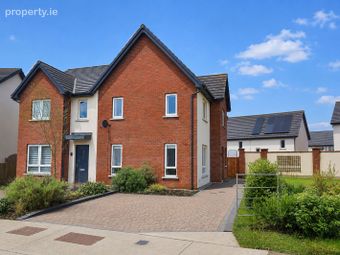 10 The Crescent, Ruxton Oaks, Navan, Co. Meath - Image 2