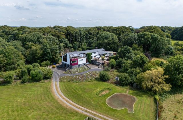 Annaghdown Lodge, Eanach Dh&uacute;in, Co. Galway, Annaghdown, Co. Galway - Click to view photos