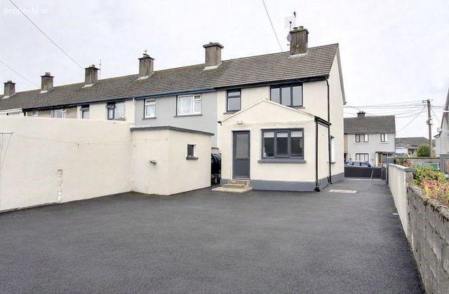 Turnpike, Ennis, Co. Clare - Click to view photos