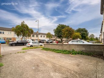 49 Monksfield Walk, Dublin 22, Clondalkin, Dublin 22 - Image 2