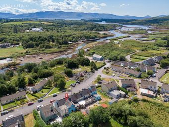 Sean N&oacute;s, 2 Old Seaview Cottages, Sneem, Co Kerry, Sneem, Co. Kerry - Image 2