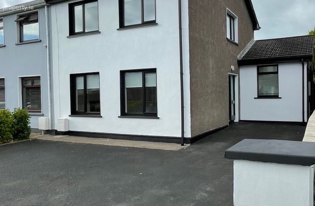 16 Endsleigh Drive, Ballea Road, Carrigaline, Cork, Carrigaline, Co. Cork - Click to view photos