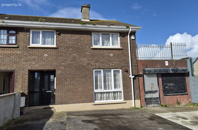 77 Cosgrave Park, Moyross, Co. Limerick - Click to view photos