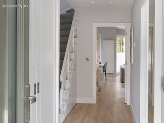 180 Meadow Grove, Dundrum, Dublin 16, Dundrum, Dublin 16 - Image 2