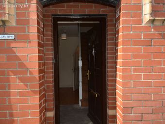 2 Railway Mews, Railway Terrace, Dublin Road, Drogheda, Co. Louth - Image 2