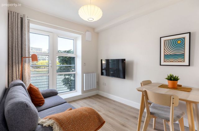 Apartment 31, Block A, The Waterside, Grand Canal Dock, Dublin 4 - Click to view photos