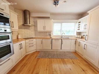 Caiseal Cam, Roscam, Rosshill, Co. Galway - Image 5
