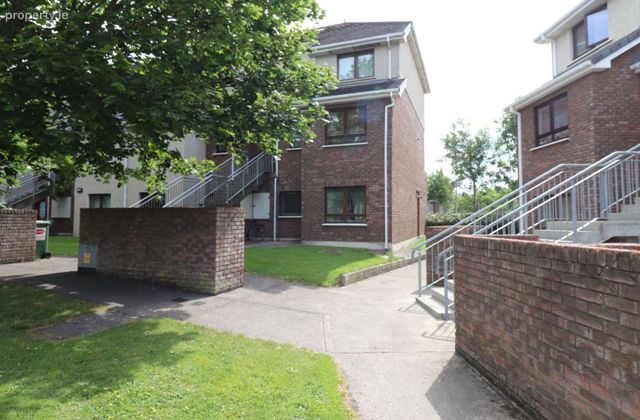 Griffin Rath Hall, Maynooth, Co. Kildare - Click to view photos