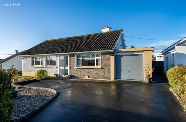 26 Retreat Heights, Retreat, Athlone, Co. Westmeath, Athlone, Co. Westmeath - Click to view photos