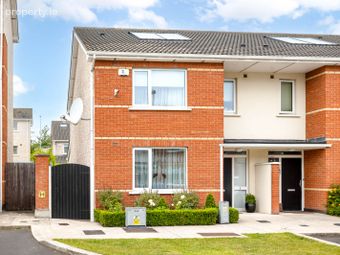 9 Hansted Grove, Lucan, Co. Dublin