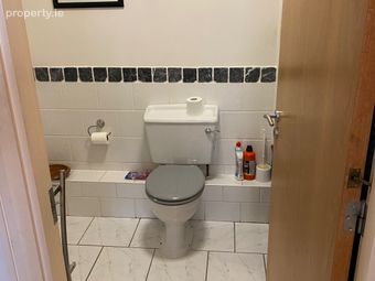 Apartment 4, The Poplars, Dunstaffnage Hall, Saint, Stillorgan, Co. Dublin - Image 4