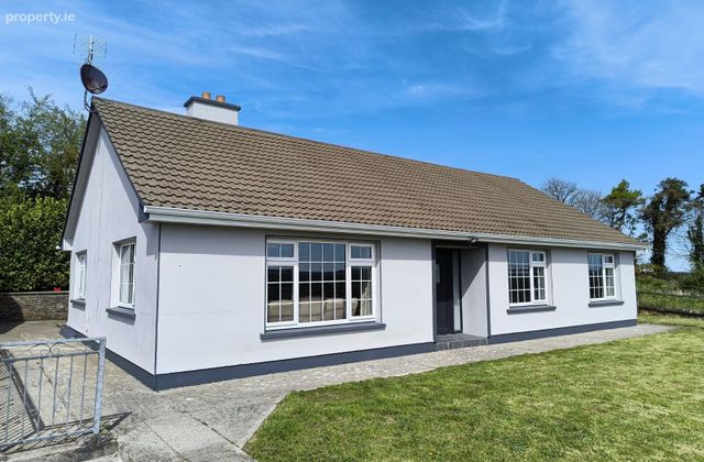 Cartron, Charlestown, Charlestown, Co. Mayo - Click to view photos