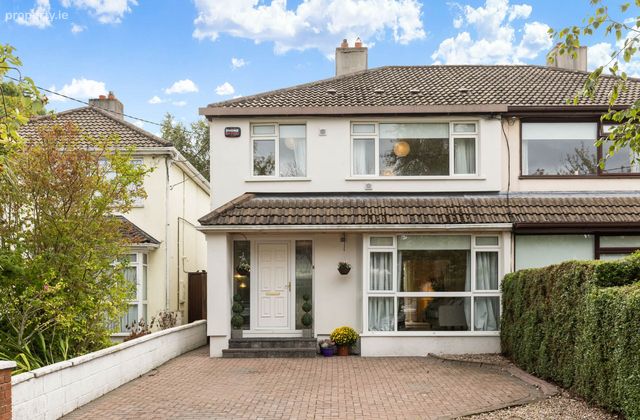 16 The Lawn, Woodpark, Ballinteer Dublin 16, Ballinteer, Dublin 16 - Click to view photos