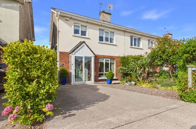 15 Gleann Tuarigh, Chickley's Road, Youghal, Co. Cork - Click to view photos