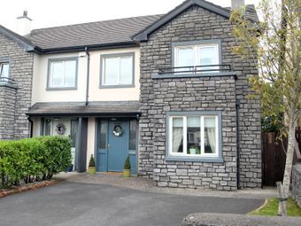 3 Carraig M&oacute;r, Caheronaun, Loughrea, Co. Galway - Image 2