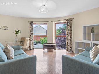 Apartment 10, The Oaks, Royal Canal Park, Dublin 15 - Image 3