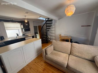 65 Saint Kevin Square, Cork, Cork City Centre, Co. Cork - Image 3