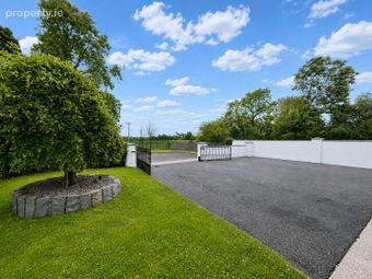 29 Cois Na Habhainn, Abbeyknockmoy, Co. Galway - Image 5